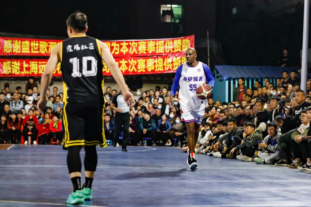 记者：B费受伤之后，梅努不会在冬窗离开曼联（记者称因B费伤缺，曼联今冬不会放走梅努）