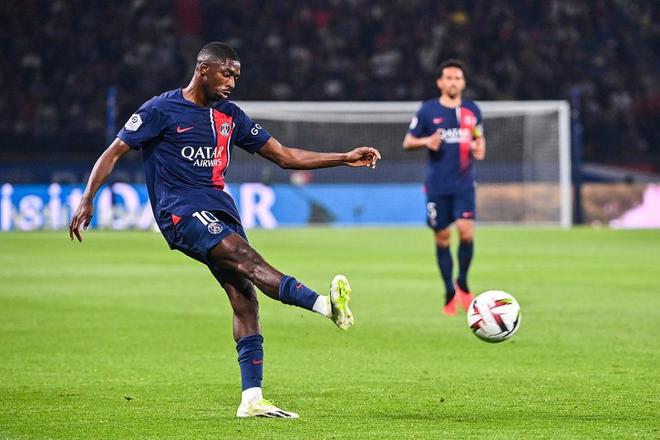 意大利上一场参加世界杯的首发11人：6人已退役，2人无球队（意大利上次世界杯首发11人中，6人已退役，2人暂无球队）