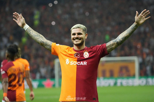 40岁前曼城队长费尔南迪尼奥退役，效力曼城9年5夺英超冠军（40岁的前曼城队长费尔南迪尼奥宣布退役，九年曼城生涯斩获5座英超冠军）