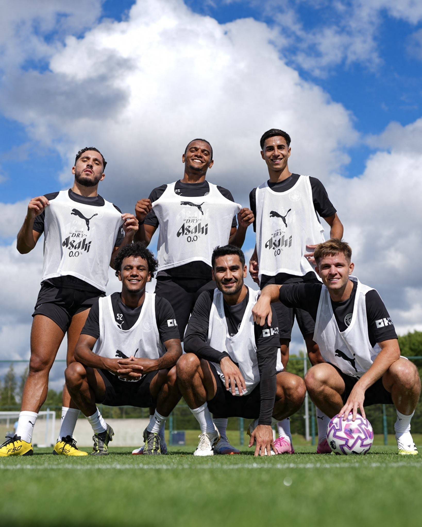 体坛记者：瓦科去留可能性相同，有西亚、东南亚球队有意签他（体坛记者称：瓦科留或走五五开，西亚与东南亚球队有意引进）