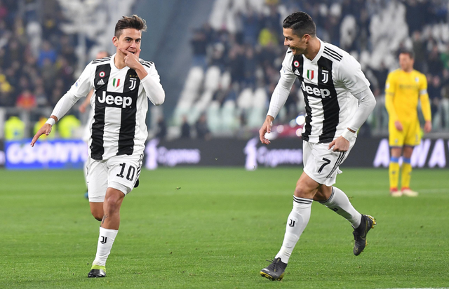 图赫尔：会找阿诺德聊聊，不过夸安萨目前竞争右后卫稍微领先（图赫尔：将与阿诺德沟通，右后卫之争夸安萨暂占上风）