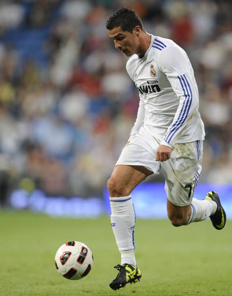 尤文图斯与利物浦有意邀请格纳布里明年夏天加盟（尤文与利物浦有意明夏引进格纳布里）